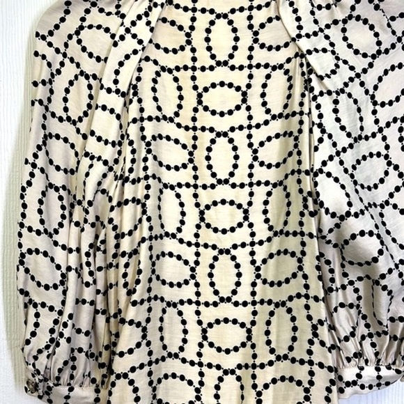 H&M - Black And Ivory Design V Neck Button Down Puff Sleeves Top Size XXS - Picture 11 of 11